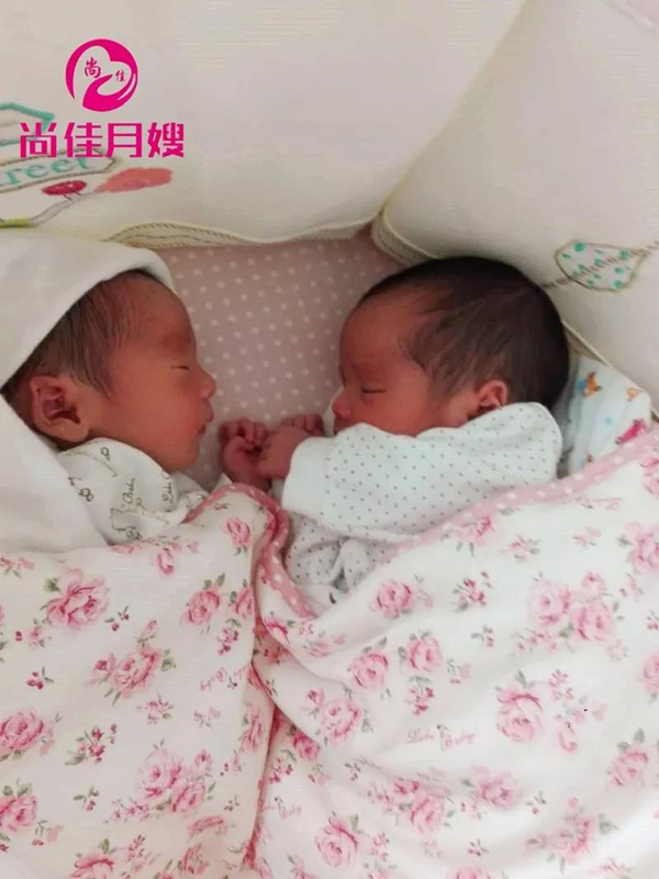 尚佳專(zhuān)業(yè)月嫂丨科普丨寶寶一天放N個(gè)屁，是腸胃不好？